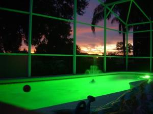 A piscina localizada em Villa Merlin ou nos arredores