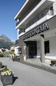 Widok na góry z tego hotelu