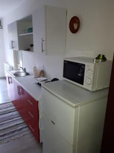 Η κουζίνα ή μικρή κουζίνα στο Rooms Daniela