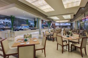 Restaurant o un lloc per menjar a NagaWorld Hotel & Entertainment Complex