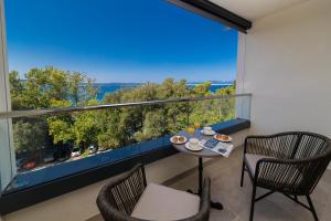 A balcony or terrace at Boutique Hotel Esplanade