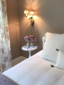 Postel nebo postele na pokoji v ubytování B&B 't Wit Huys Brugge