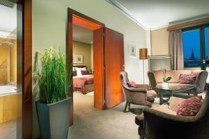 Posezení v ubytování Jalta Boutique Hotel