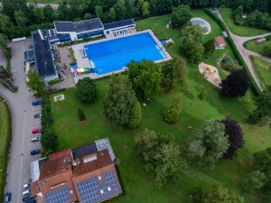 Bazén v ubytování Hotel Klosterhof nebo v jeho okolí