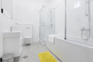 Koupelna v ubytování Apartment Amruševa + 21 fotografií