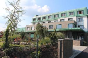 Taman di luar Hotel Bartoš
