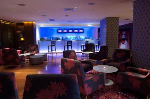 Ein Sitzbereich in der Unterkunft Radisson Hotel Decapolis Miraflores