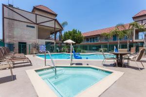 Gallery image of Howard Johnson by Wyndham Norco in Norco
