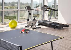 Fitness centrum a/nebo fitness zařízení v ubytování Ramada Hotel by Wyndham Edirne