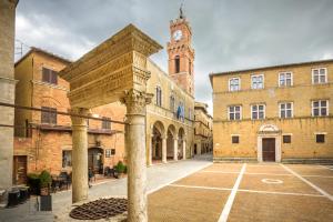 The building in which a panziókat is located