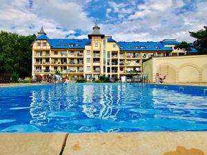 Bazén v ubytování Apartamenty Platinum nebo v jeho okolí