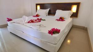 Gallery image of Rasdhoo Island Inn Beachfront in Rasdu
