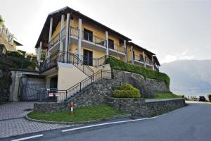 Gallery image of Appartamenti Vista da Sogno in Pino Lago Maggiore