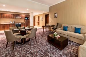 Atpūtas zona naktsmītnē Golden Tulip Doha Hotel