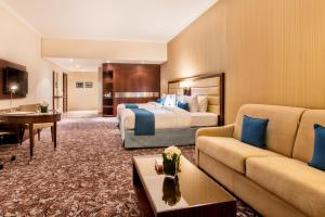 Posezení v ubytování Golden Tulip Doha Hotel