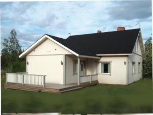 une petite maison blanche avec une grande terrasse dans l'établissement Ahkula House, à Lemmenjoki