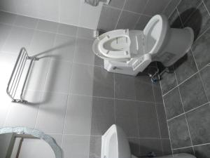 Jeonju International Hostel的一间浴室