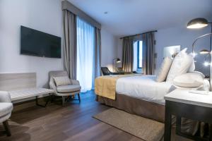 Katil atau katil-katil dalam bilik di Parador de Lleida