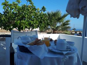 Gallery image of Hotel Paradisos Oia in Oia