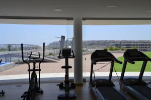 Fitness centar i/ili fitness sadržaji u objektu Amazing Infinity View Apartment