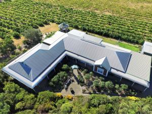 an overhead view of a house with a large roof at Bed & Breakfast at Tiffany's in McLaren Vale