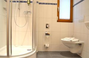 Koupelna v ubytování Hotel Schweizerblick