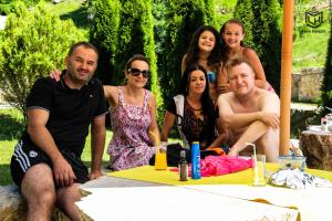 Hosté ubytování Etno Selo VRELO & Camping