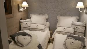 Postel nebo postele na pokoji v ubytování Chalet ZenArcs