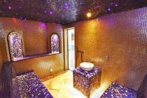 Postel nebo postele na pokoji v ubytování A Hoteli - Hotel Sloboda