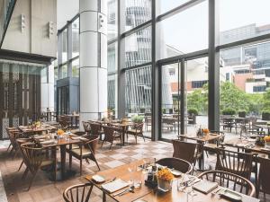 上海虹桥康得思酒店（朗廷旗下酒店）餐厅或其他用餐的地方