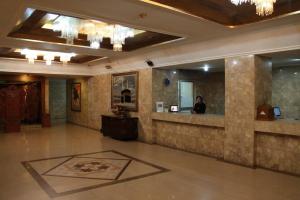 El vestíbulo o zona de recepción de Sulthan Hotel International