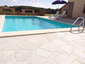 Bazén v ubytování Tourist Farm Mali Raj nebo v jeho okolí