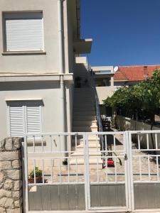 Ein Balkon oder eine Terrasse in der Unterkunft Apartmants Matić