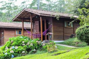 Taman di luar Pousada Recanto dos Pinheiros