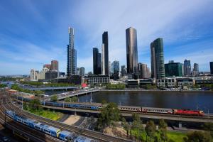 Nespecifikovaný výhled na destinaci Melbourne nebo výhled na město při pohledu z hotelu