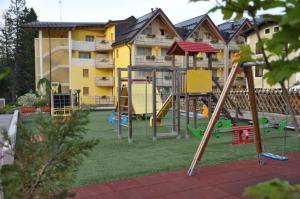 Zona de joacă pentru copii de la Residence Alba Nova