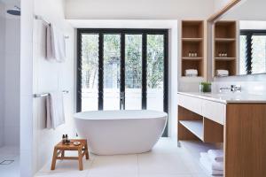 Bagno di Elements Of Byron