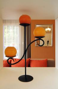 A seating area at Orchidea Apartman Eger
