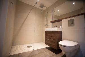 Bilik mandi di Apartment at Ranheim +38 gambar