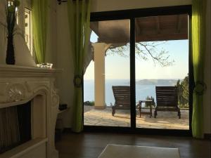 Kép Holiday home with stunning views near Afionas szállásáról Afiónaszban a galériában