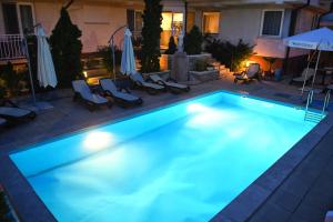 Bazén v ubytování Hotel Diana nebo v jeho okolí