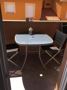 Ein Sitzbereich in der Unterkunft Apartment Matic