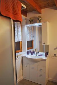 Vonios kambarys apgyvendinimo įstaigoje Tigullio Vacations: lo Chalet sul Mare
