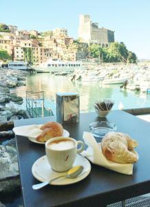 Afbeelding uit fotogalerij van La Terrazza al tramonto CITRA in Lerici