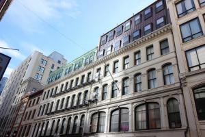 Gallery image of Temple Place Suites in Boston