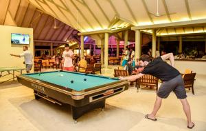 Majutusasutuse Adaaran Select Huduran Fushi - Free Dine around Premium All Inclusive 24 hours - 1 Child Stays Free between April 2025 to September 2025 - 45 mins by Speedboat külastajad