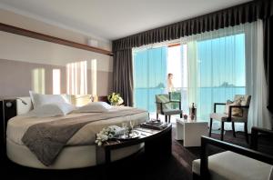 Voodi või voodid majutusasutuse Aqualux Hotel Spa Suite & Terme toas