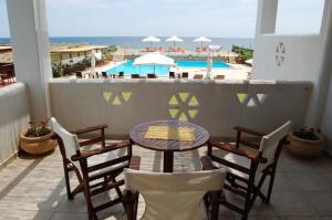 Bazén v ubytování Vina Beach Hotel nebo v jeho okolí + 37 fotografií