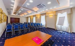 Zaplecze biznesowe lub konferencyjne w obiekcie Grein Hotel