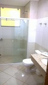 Hotel e Restaurante Bordignon tesisinde bir banyo